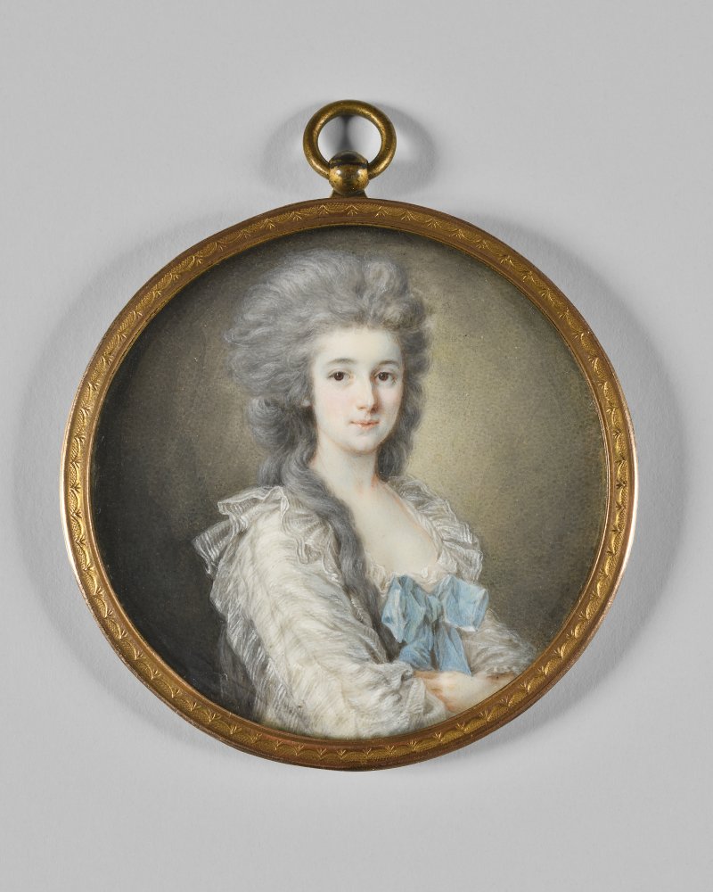 Portrait de femme à la robe de dentelle et au nœud bleu