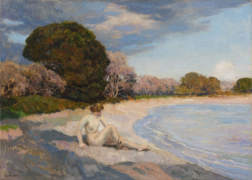 Baigneuse sur la plage de Léoube
